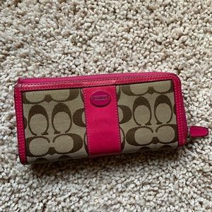 Coach wallet